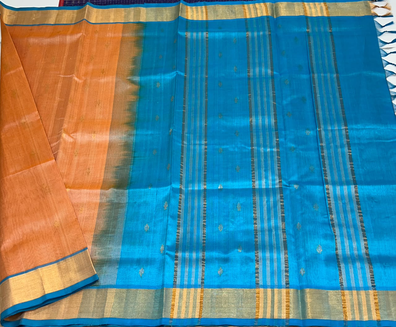 Handloom silk cotton saree with buttas - MS226