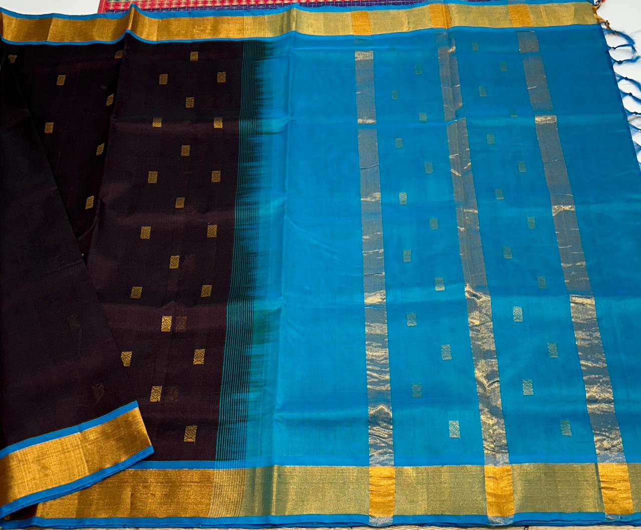Handloom silk cotton saree with buttas - MS166