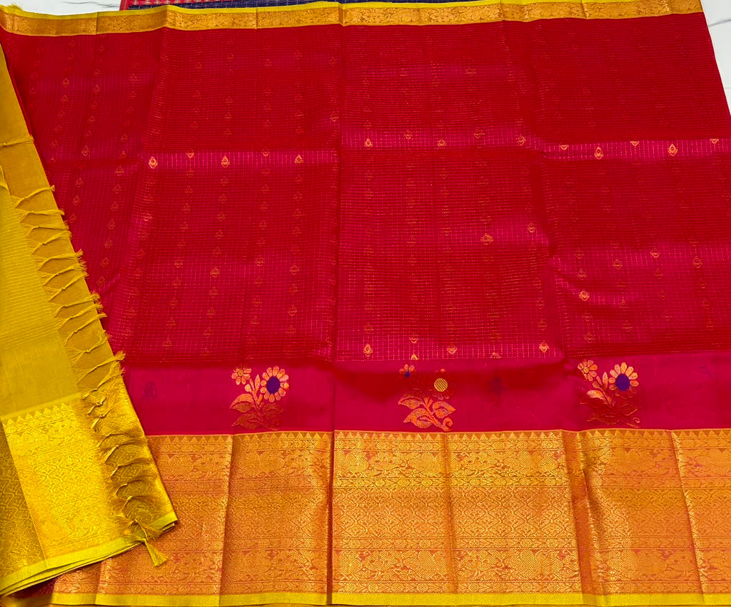 Handloom silk cotton saree with small jari checks - MS243