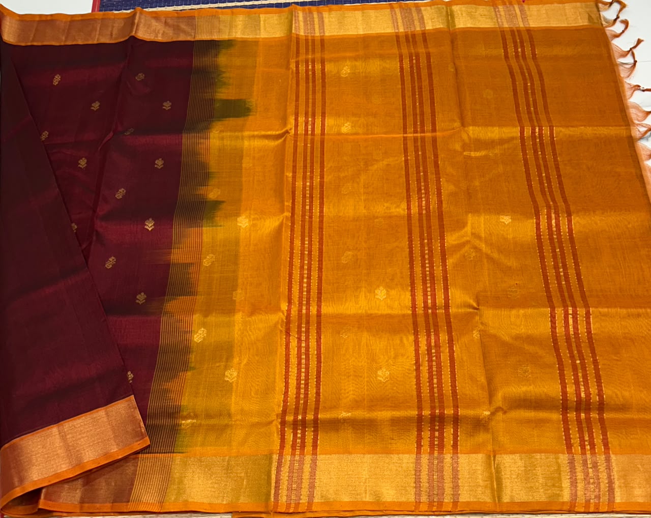 Handloom silk cotton saree with buttas - MS217