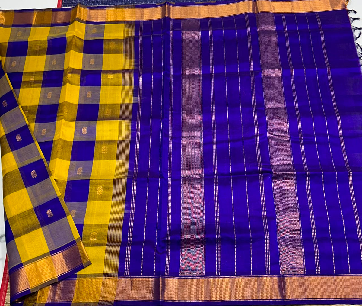 Handloom Paalum pazhamum silk cotton saree with buttas - MS309
