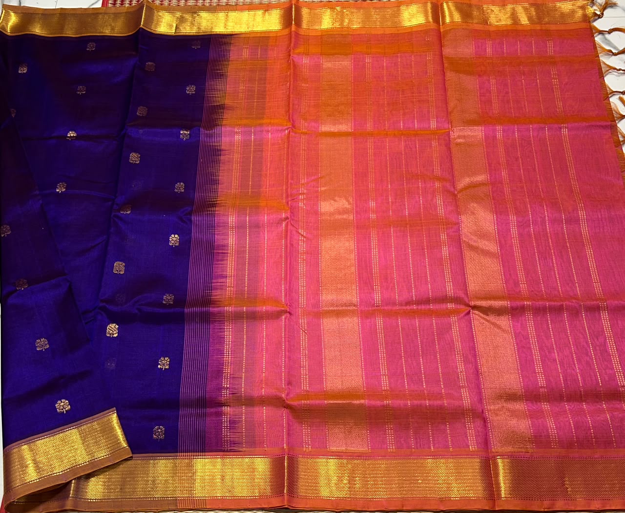 Handloom silk cotton saree with buttas - MS297