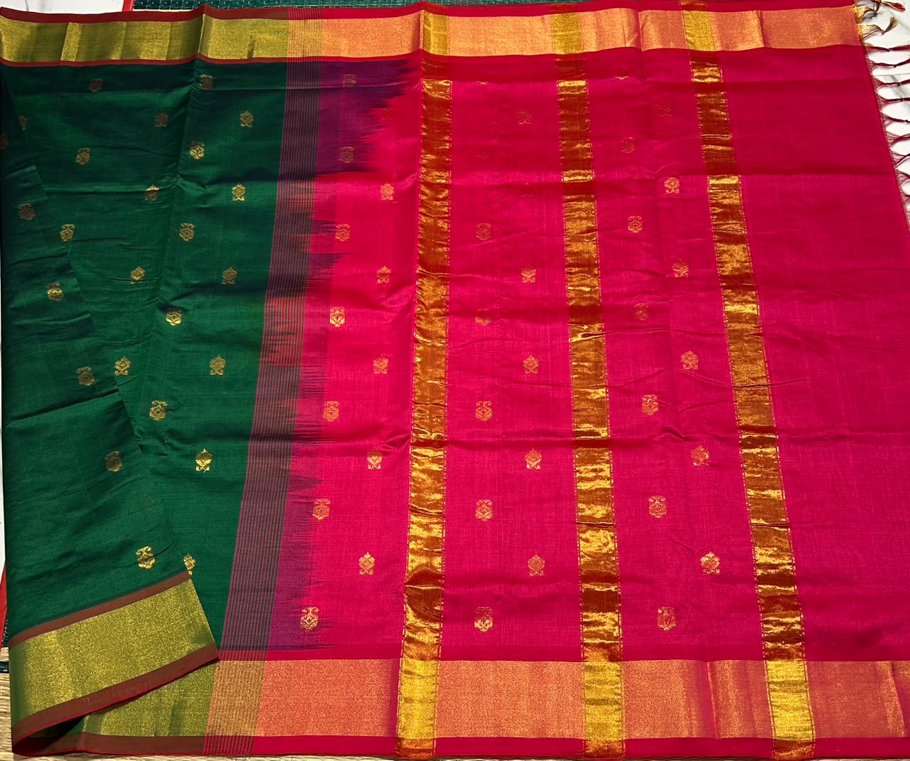 Handloom semi silk cotton saree with buttas - MS272