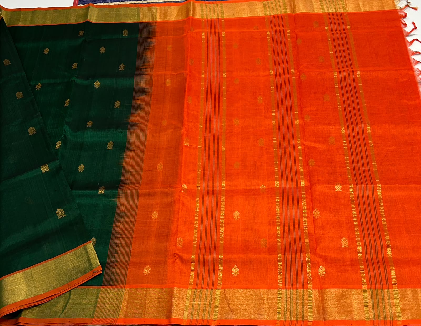 Handloom silk cotton saree with buttas - MS214