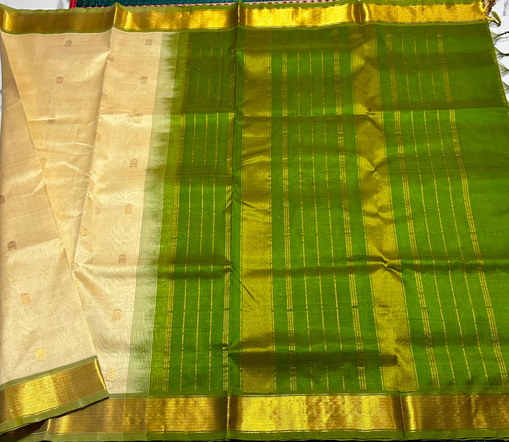 Handloom silk cotton saree with buttas - MS344