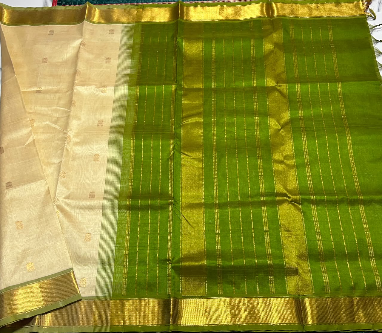 Handloom silk cotton saree with buttas - MS344