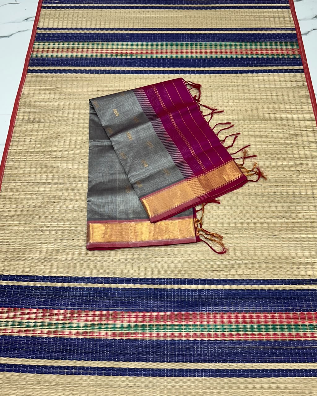 Handloom silk cotton saree with buttas - MS354