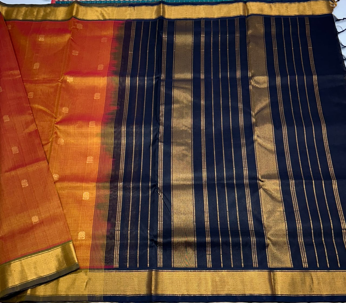 Handloom silk cotton saree with buttas - MS392