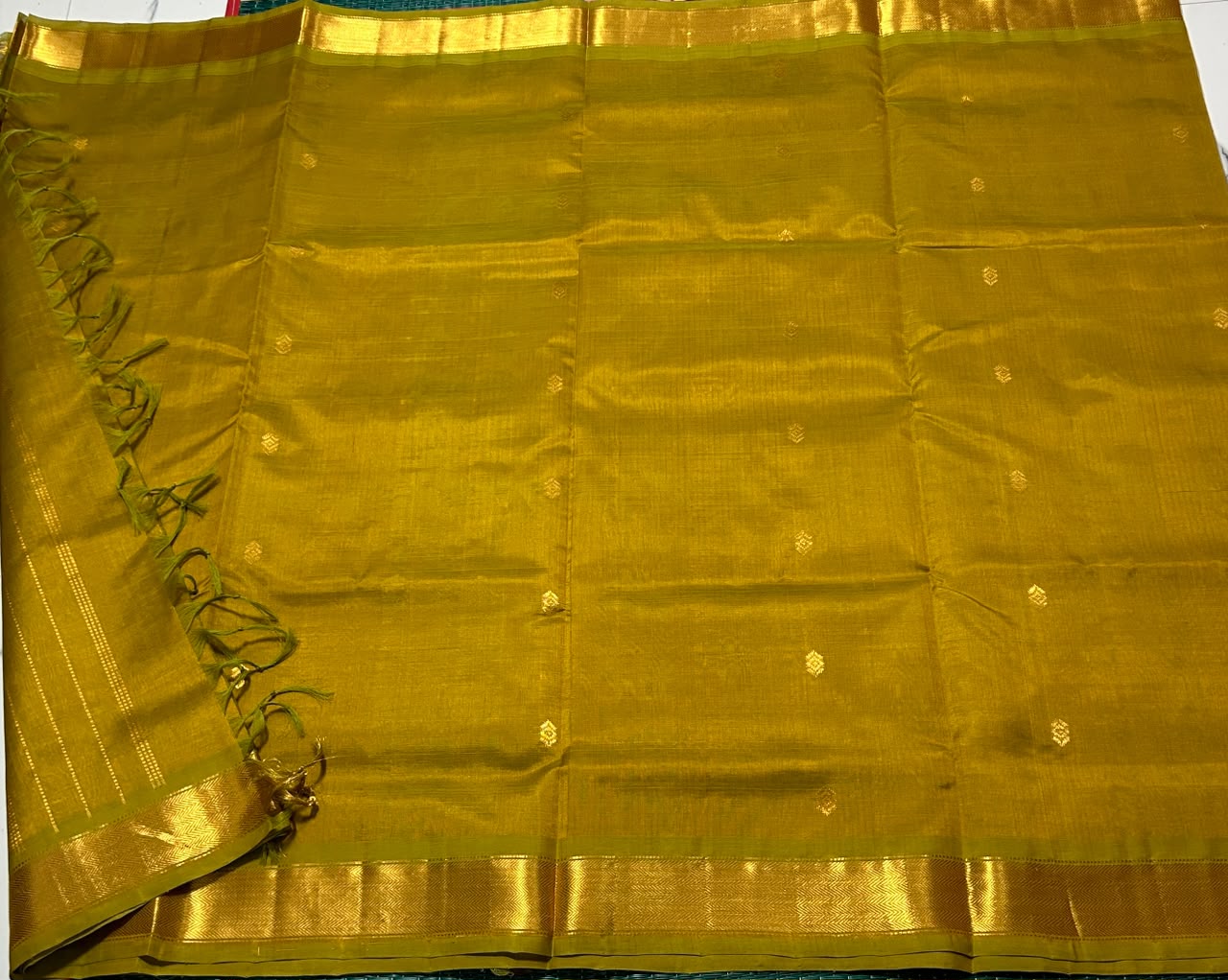 Handloom silk cotton saree with buttas - MS339