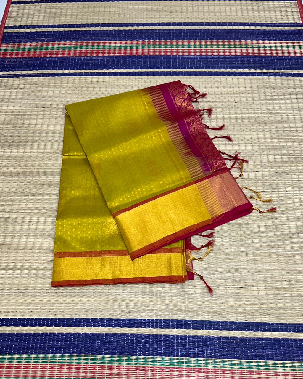 Handloom silk cotton saree with buttas - MS079