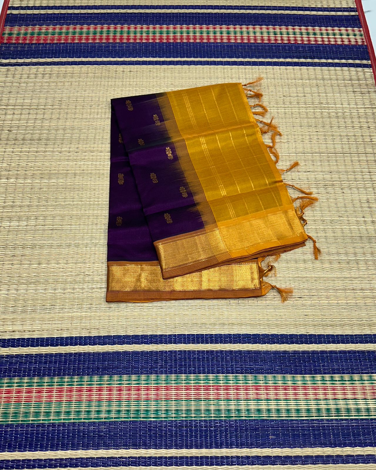Handloom silk cotton saree with buttas - MS197