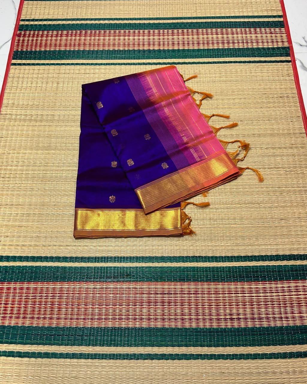 Handloom silk cotton saree with buttas - MS297