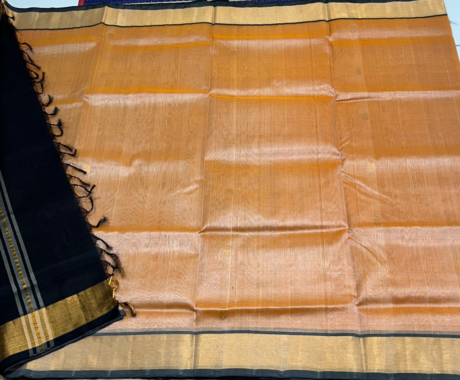 Handloom silk cotton saree with buttas - MS213