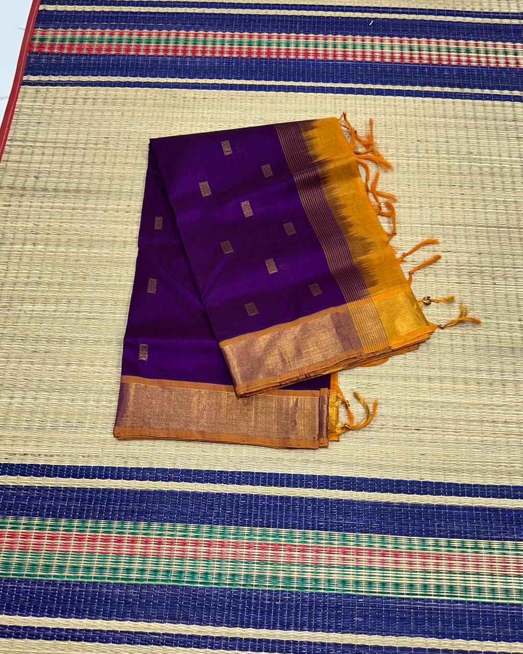 Handloom silk cotton saree with buttas - MS174