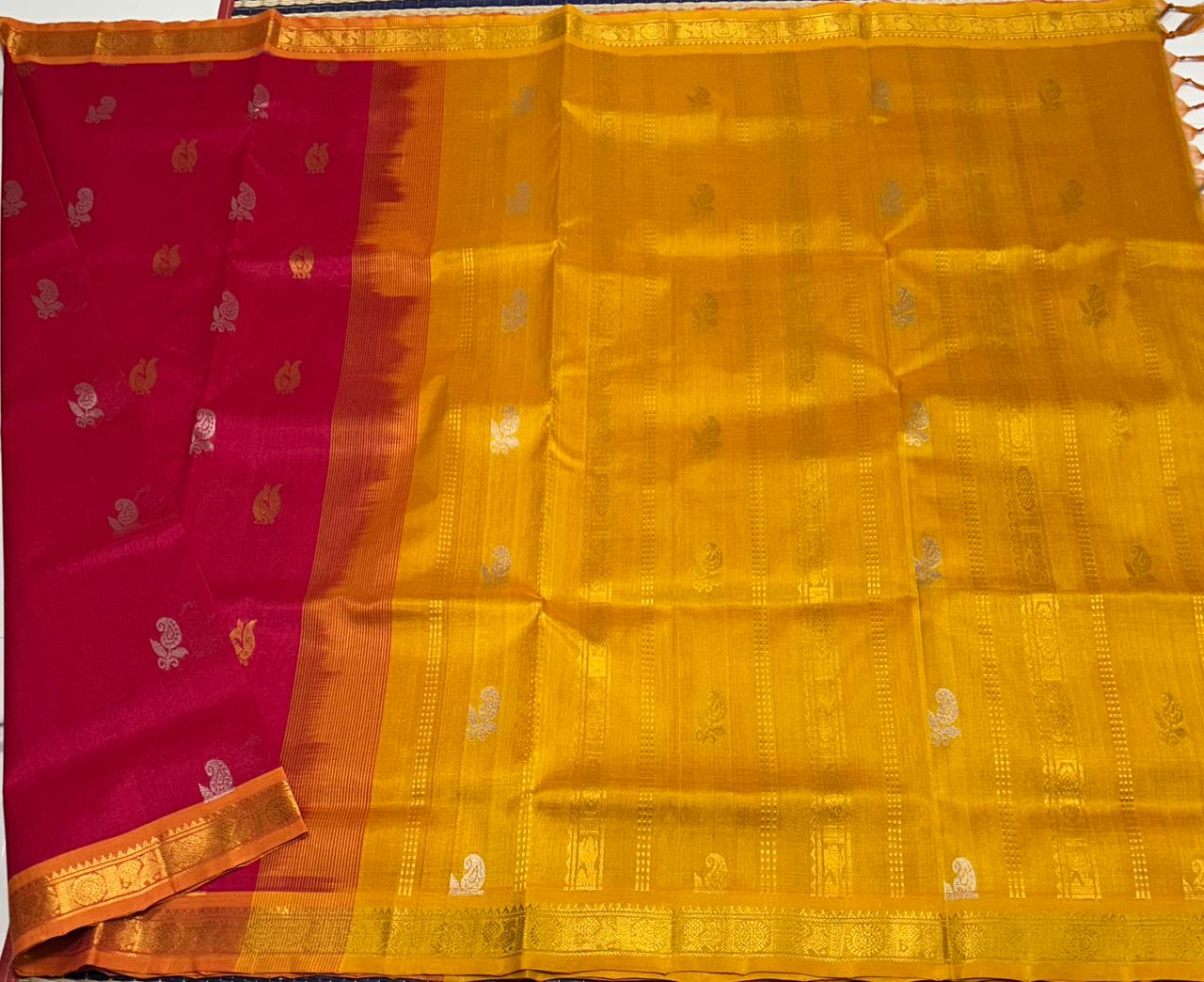 Handloom silk cotton saree with buttas - MS182
