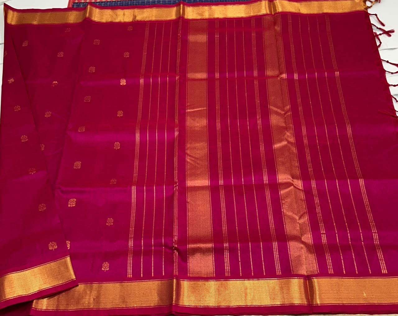 Handloom silk cotton saree with buttas - MS227