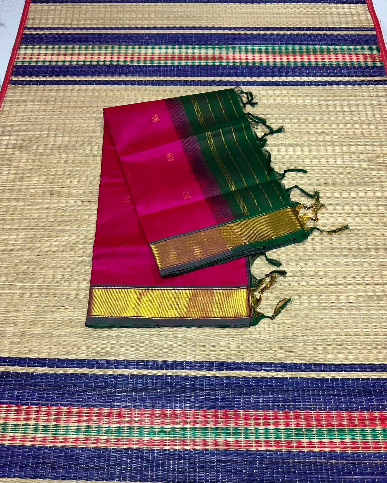 Handloom silk cotton saree with buttas - MS251