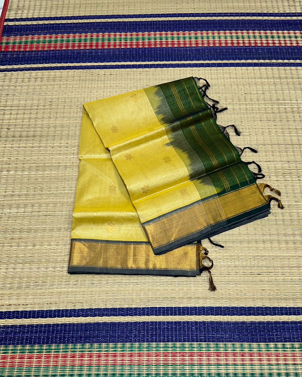 Handloom silk cotton saree with buttas - MS137