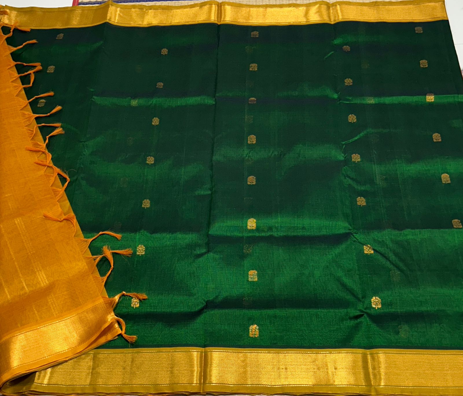 Handloom silk cotton saree with buttas - MS192