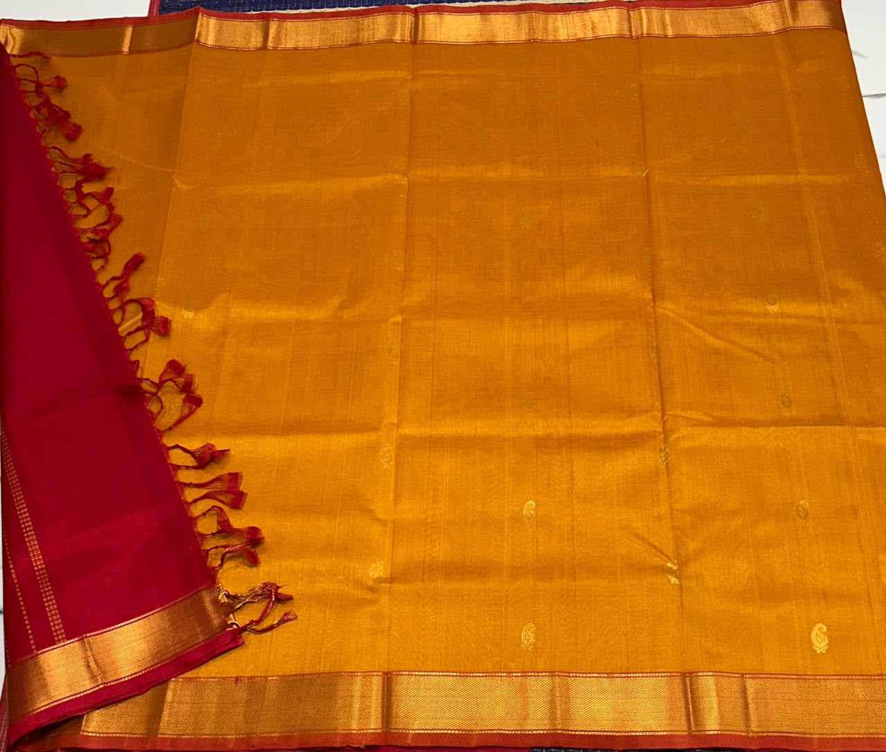 Handloom silk cotton saree with buttas - MS232