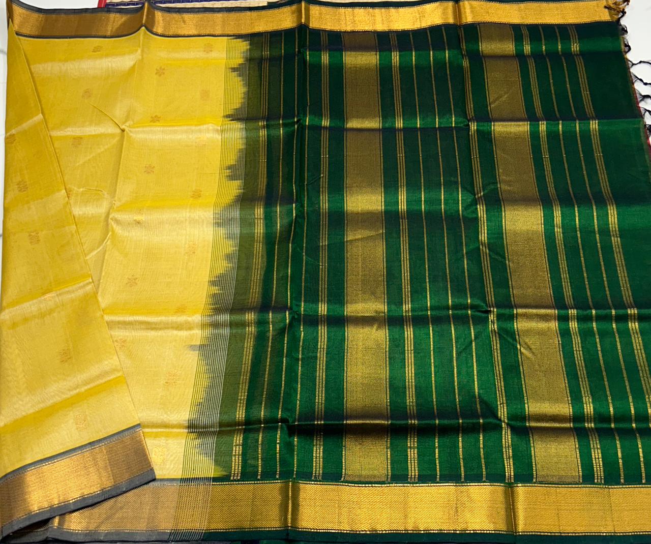 Handloom silk cotton saree with buttas - MS137