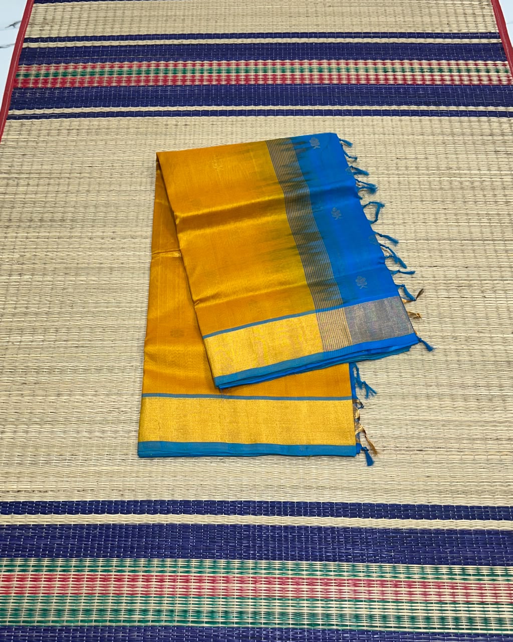 Handloom silk cotton saree with buttas - MS225