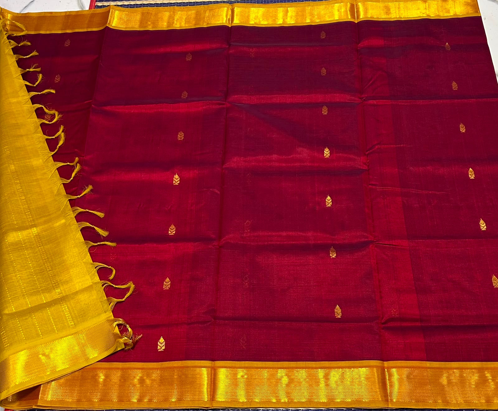 Handloom silk cotton saree with buttas - MS249