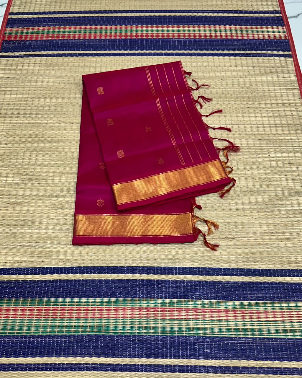 Handloom silk cotton saree with buttas - MS227