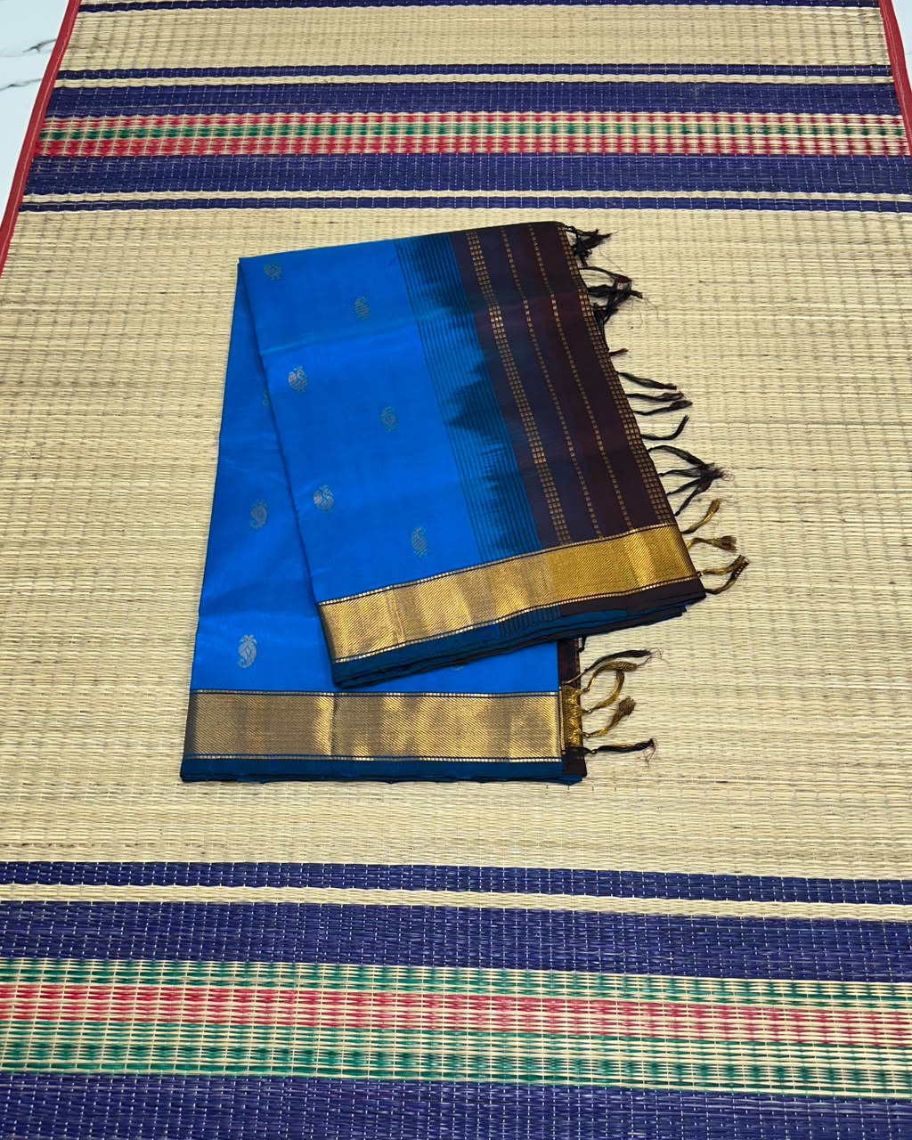 Handloom silk cotton saree with buttas - MS233