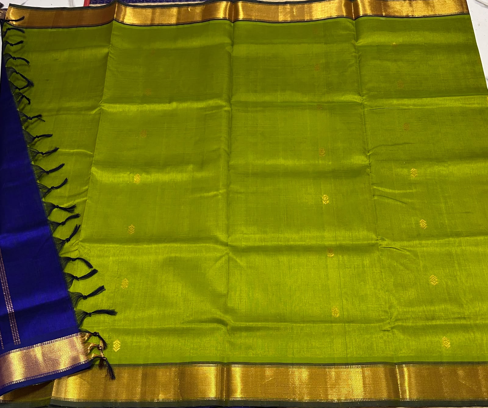 Handloom silk cotton saree with buttas - MS248