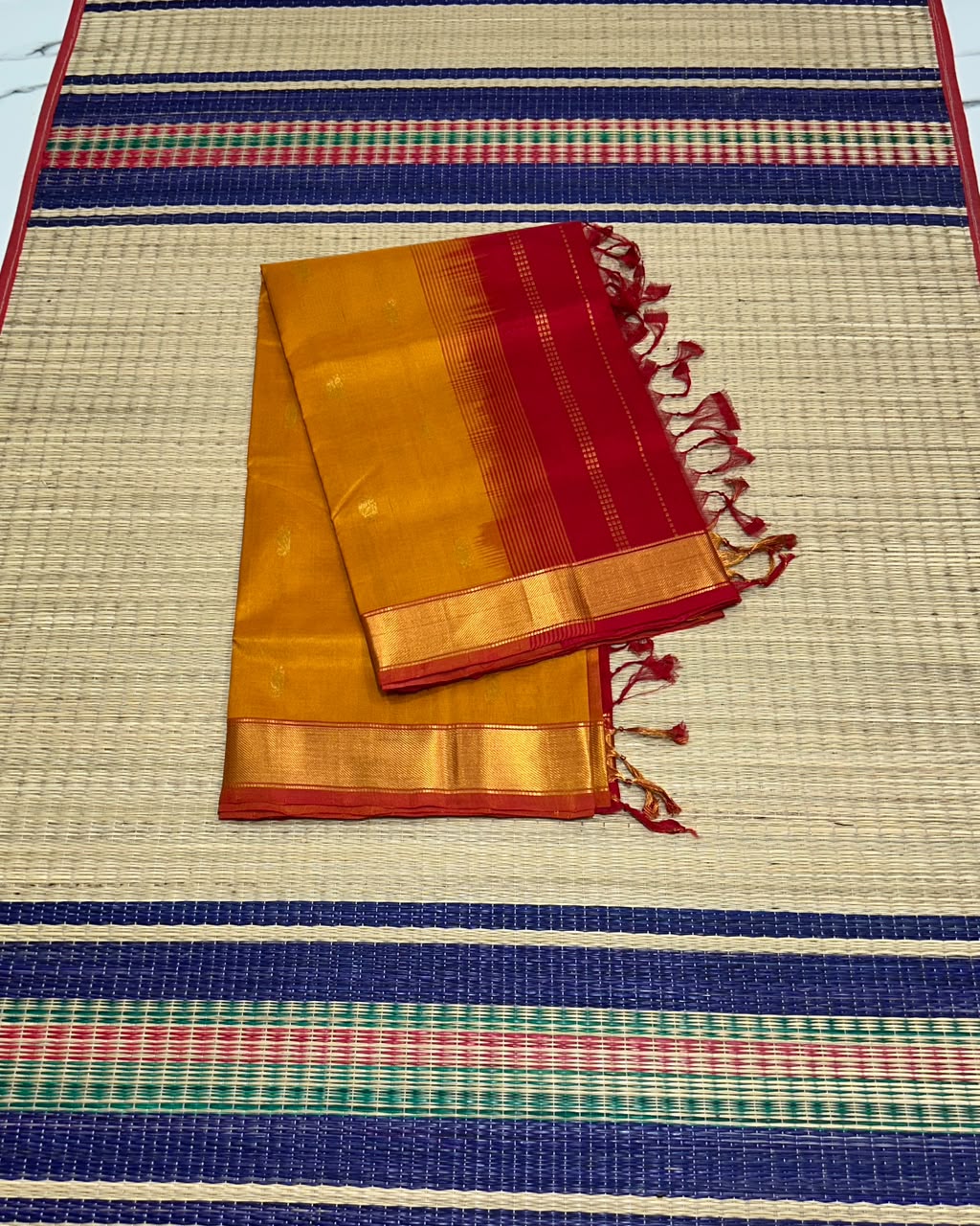 Handloom silk cotton saree with buttas - MS232